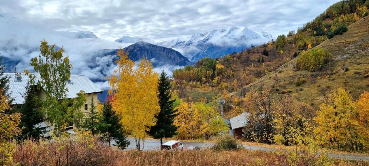 Studio Uissan Pour 5 Personnes A Cote Des Pistes Huez Exterior foto